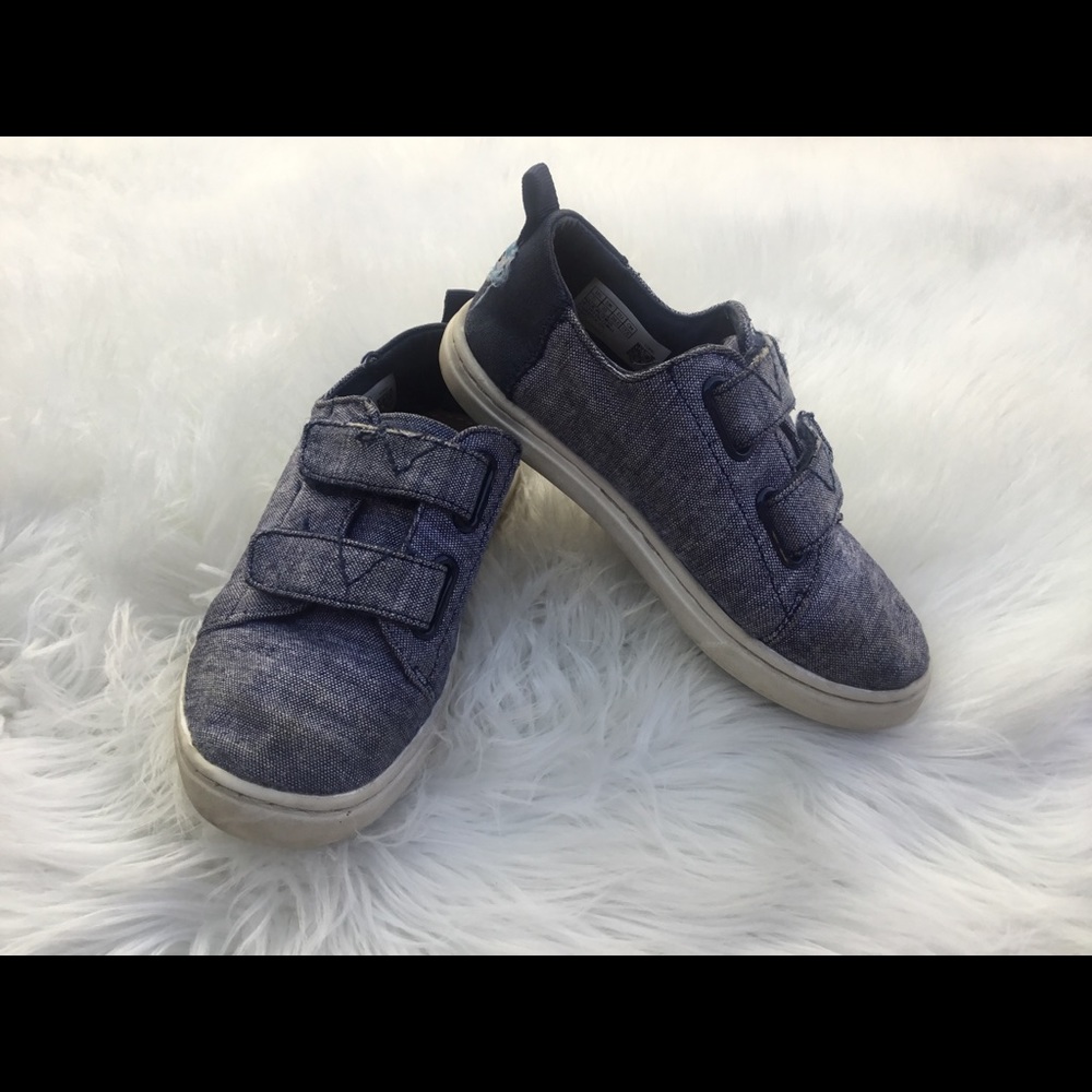 Toms